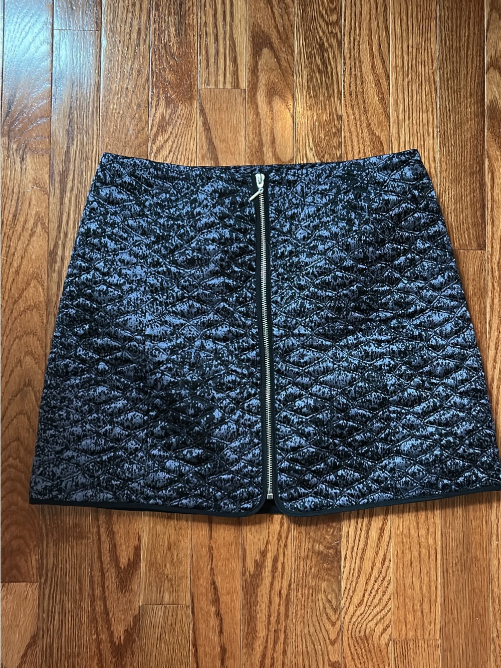 Rebecca Taylor Black Quilted Silk Mini Skirt with Center Zip